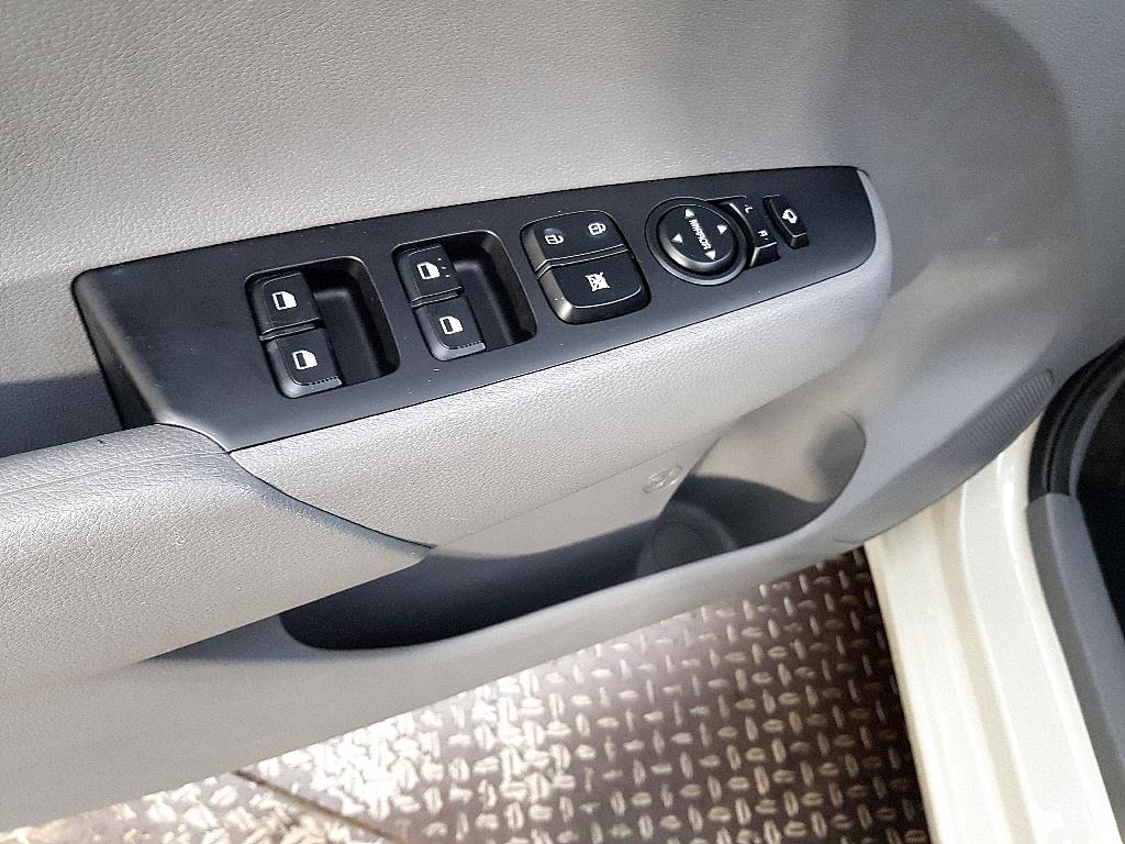 KIA Morning - Vista 11