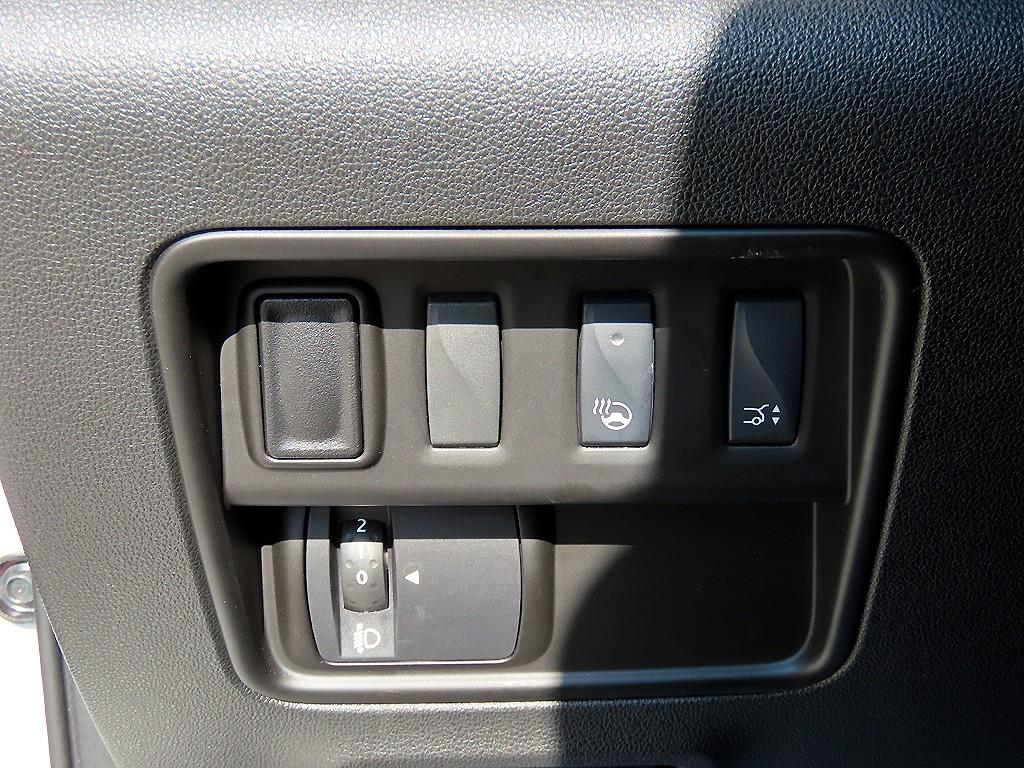 SAMSUNG QM6 - Vista 12