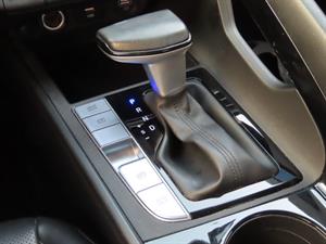 HYUNDAI Avante - Vista 12