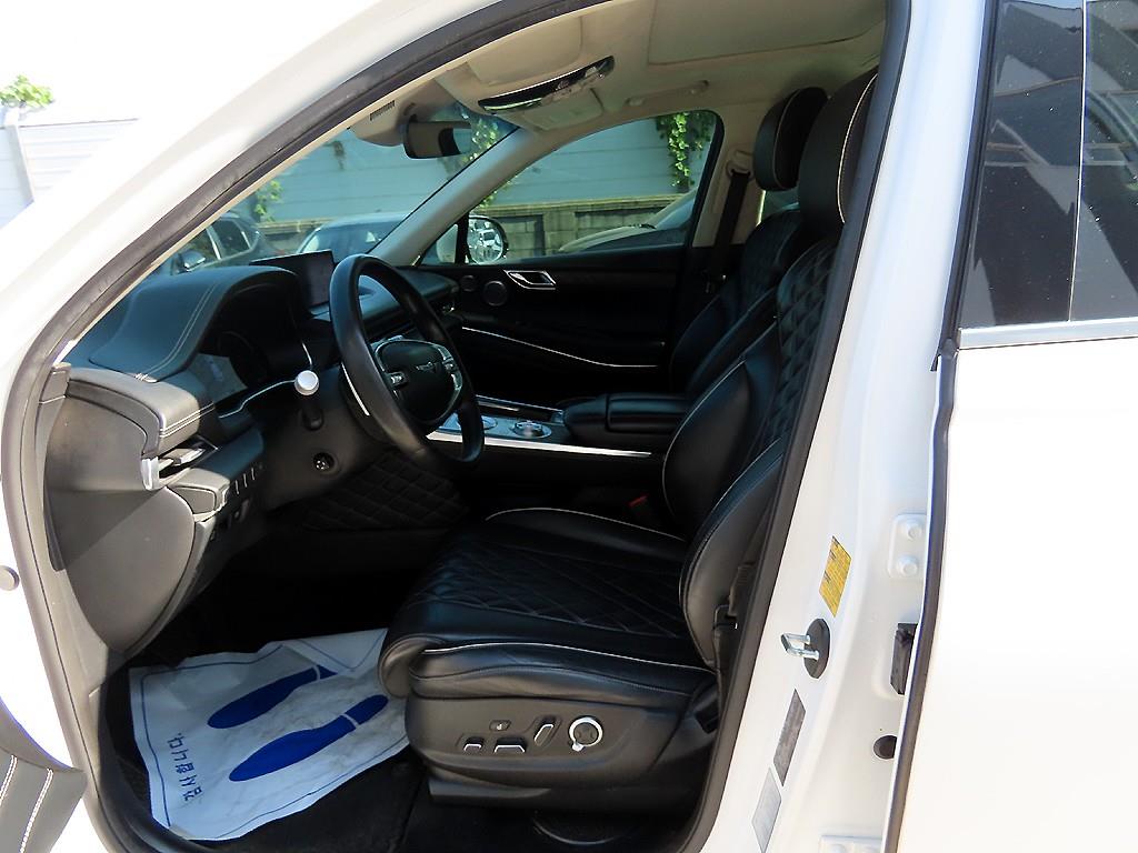 Genesis GV80 - Vista 5