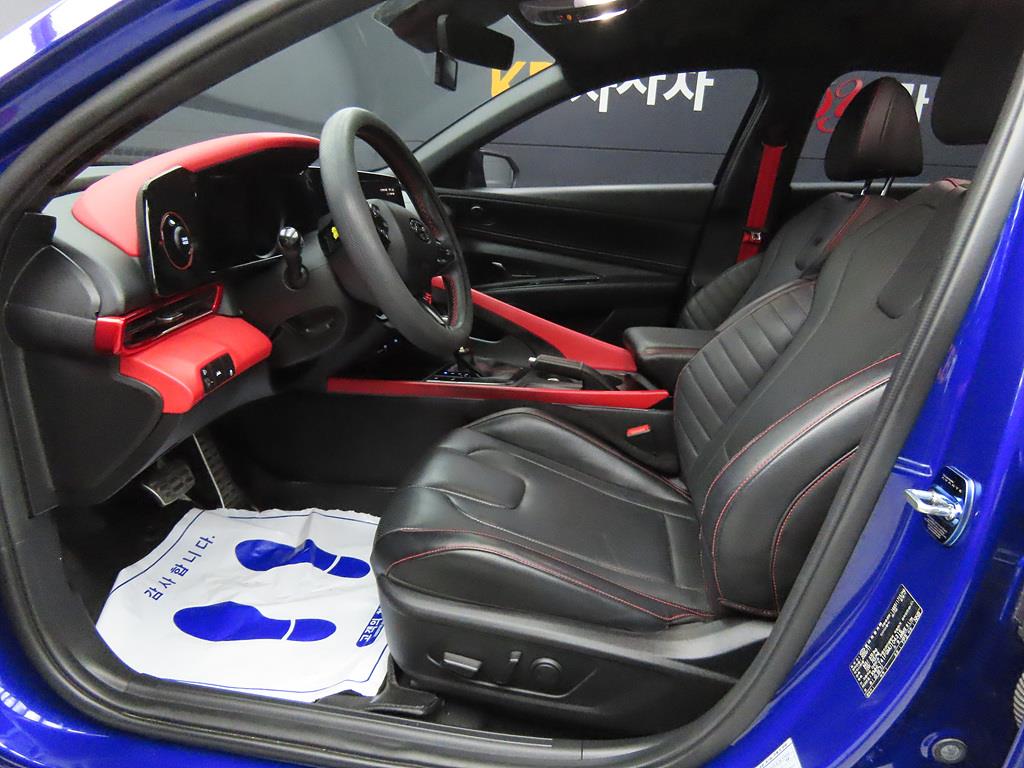 HYUNDAI Avante - Vista 5