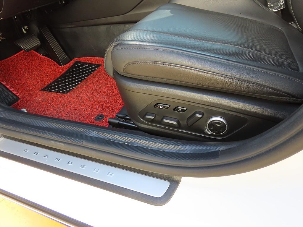 HYUNDAI Grandeur 2024 Blanco - Importación desde Corea - HF Imports Iquique - Foto 16