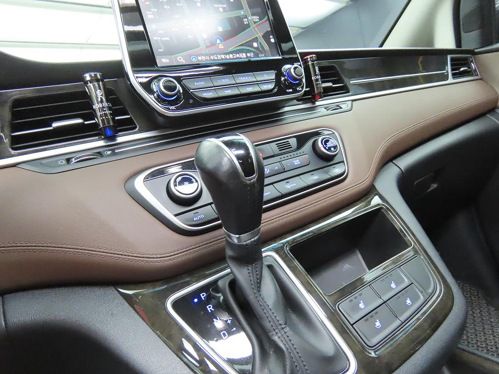 HYUNDAI Starex 2019 Negro - Importación desde Corea - HF Imports Iquique - Foto 13