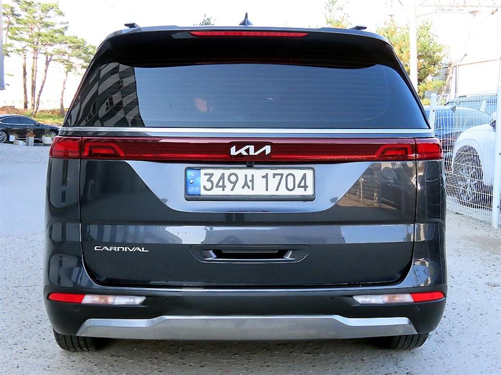 KIA Carnival - Vista 4