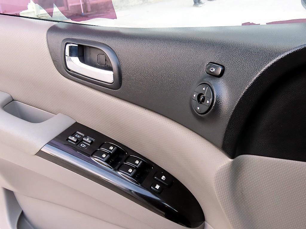 KIA Carnival - Vista 11