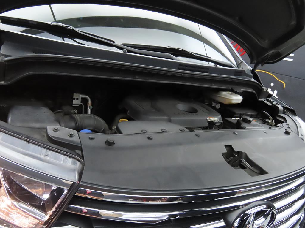 HYUNDAI Starex 2019 Negro - Importación desde Corea - HF Imports Iquique - Foto 19