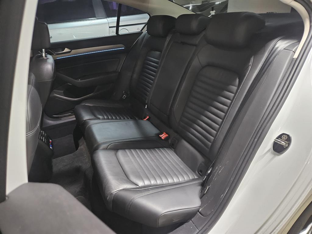 Volkswagen Passat - Vista 11