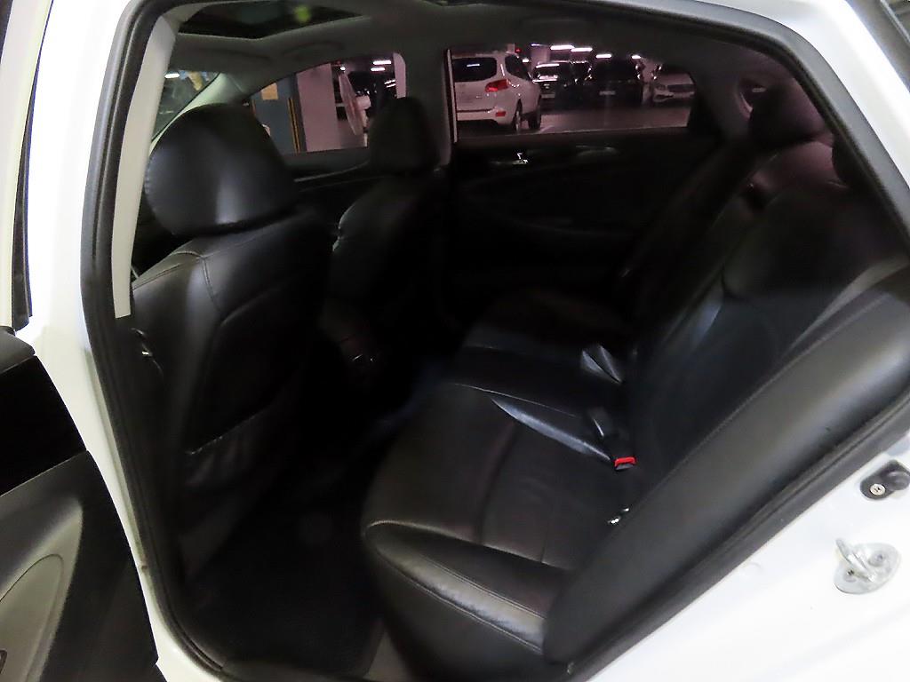 HYUNDAI Sonata - Vista 7