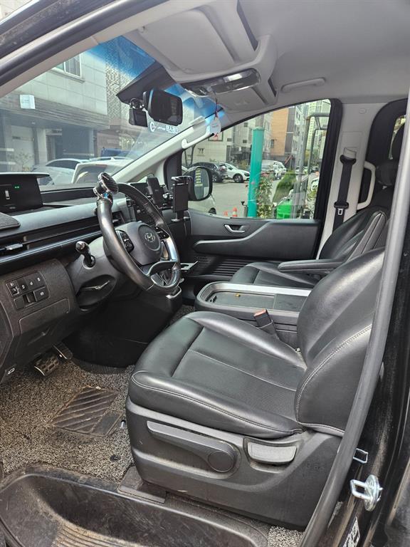 HYUNDAI Staria - Vista 6