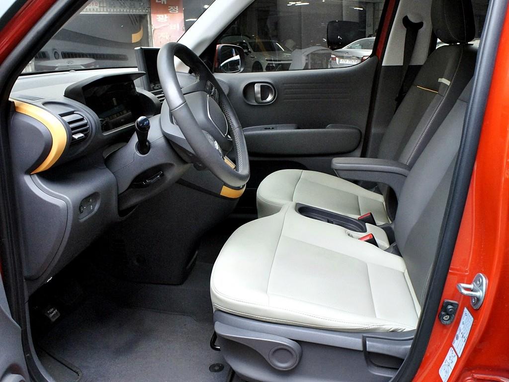 HYUNDAI Casper - Vista 9