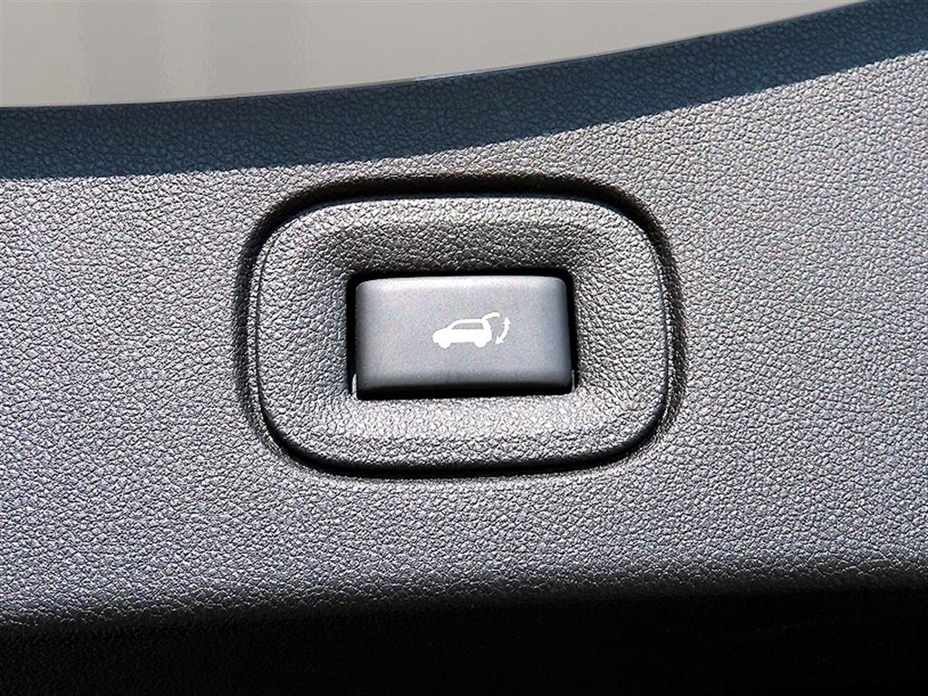 SAMSUNG QM6 2020 Blanco - Importación desde Corea - HF Imports Iquique - Foto 17