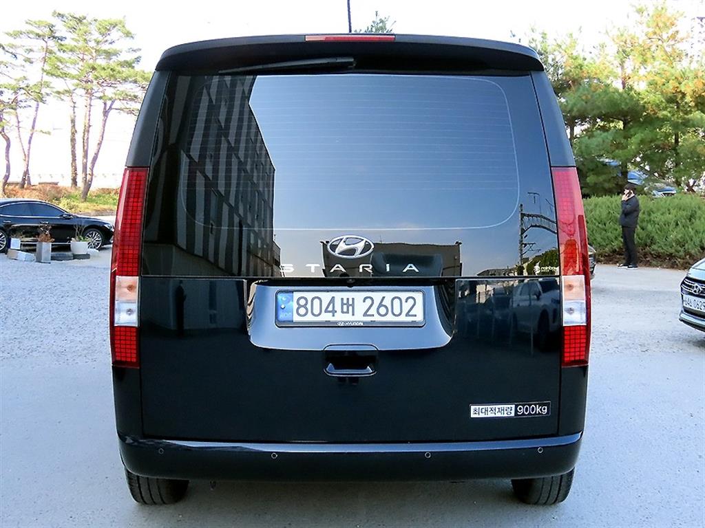 HYUNDAI Staria - Vista 4