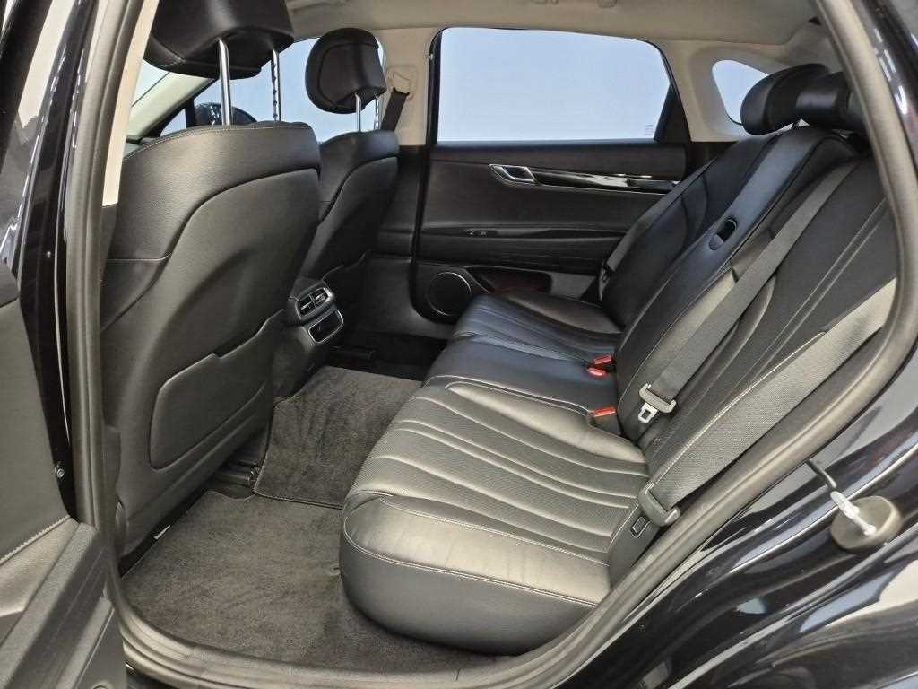 Genesis G80 - Vista 12