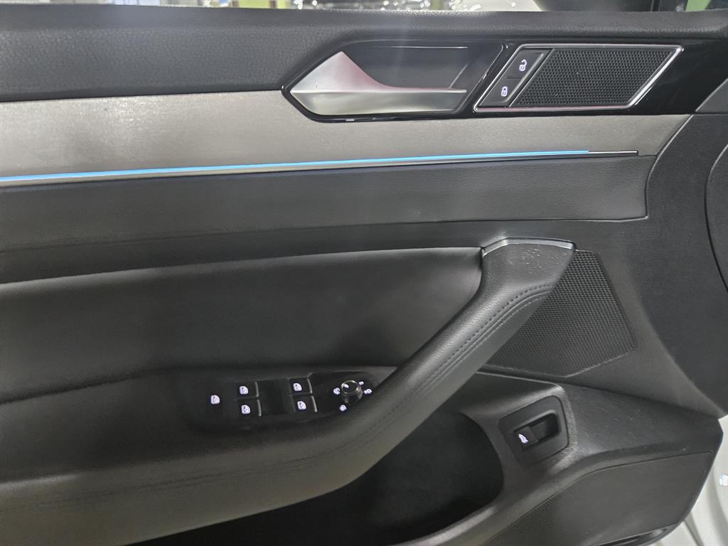 Volkswagen Passat - Vista 9