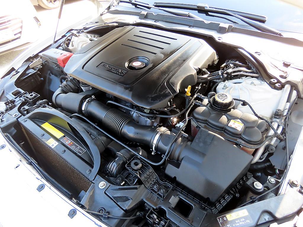 Jaguar XE 2017 Blanco - Importación desde Corea - HF Imports Iquique - Foto 19