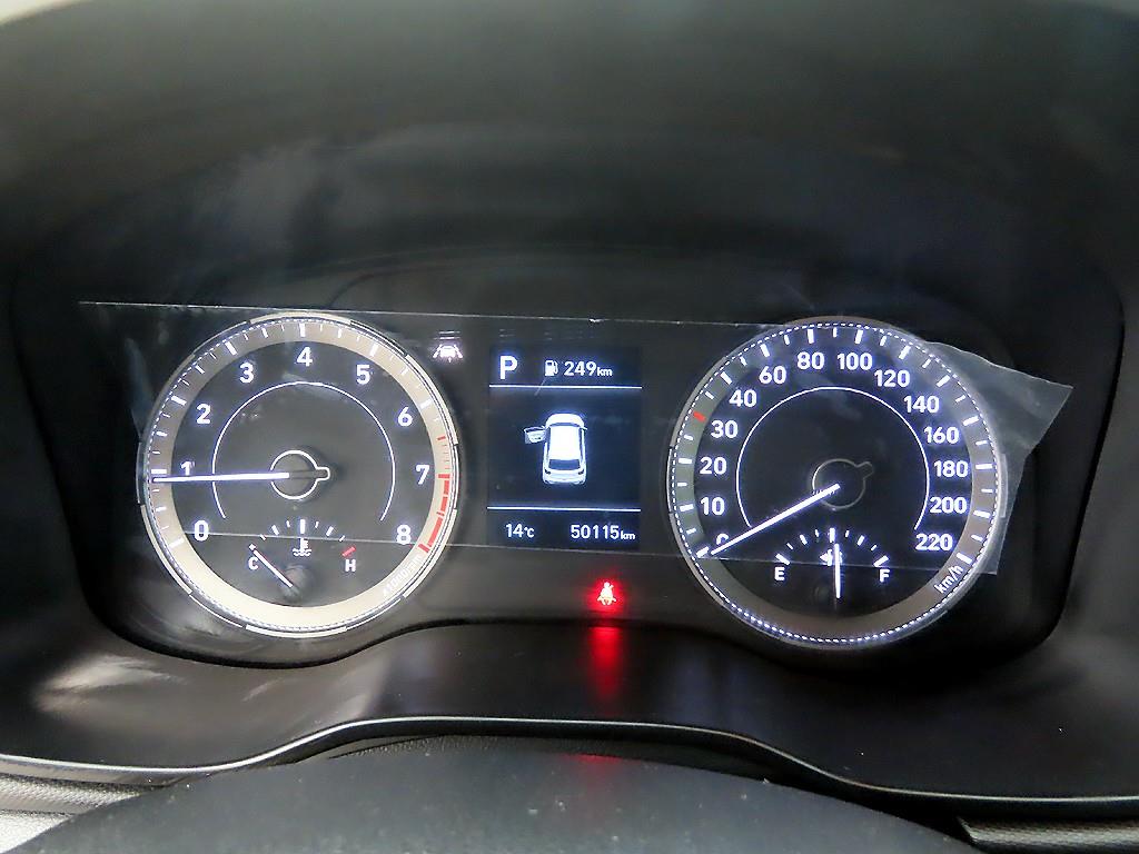 HYUNDAI Venue - Vista 9