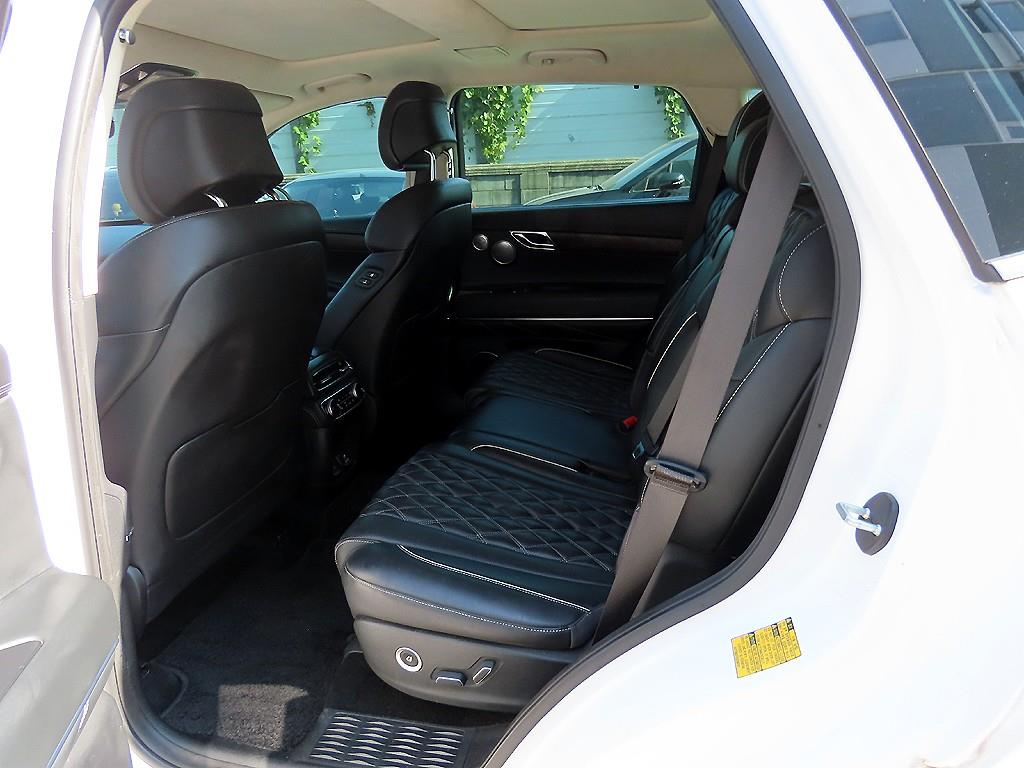 Genesis GV80 - Vista 6