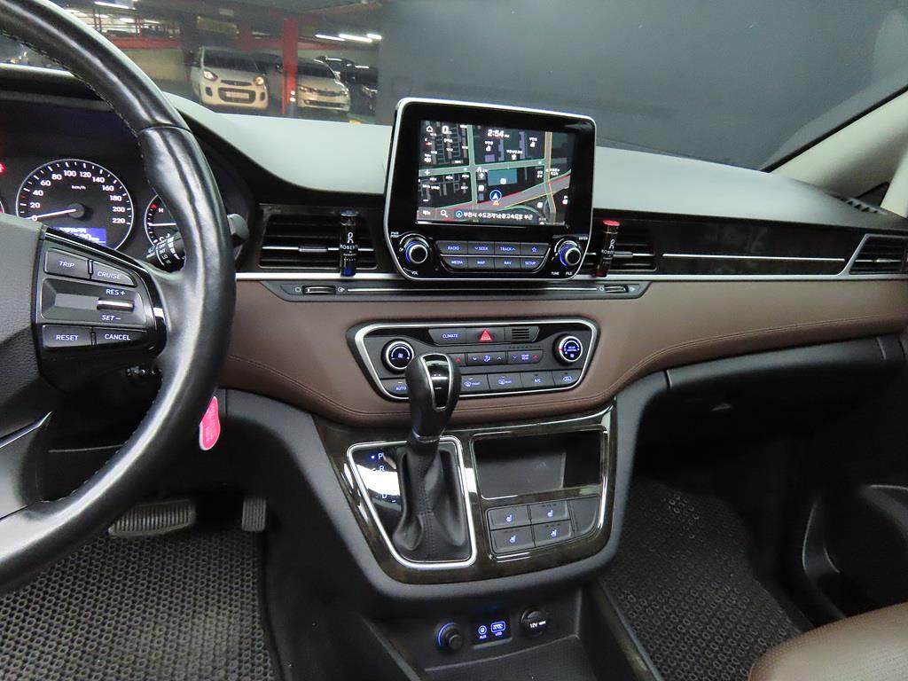 HYUNDAI Starex - Vista 11