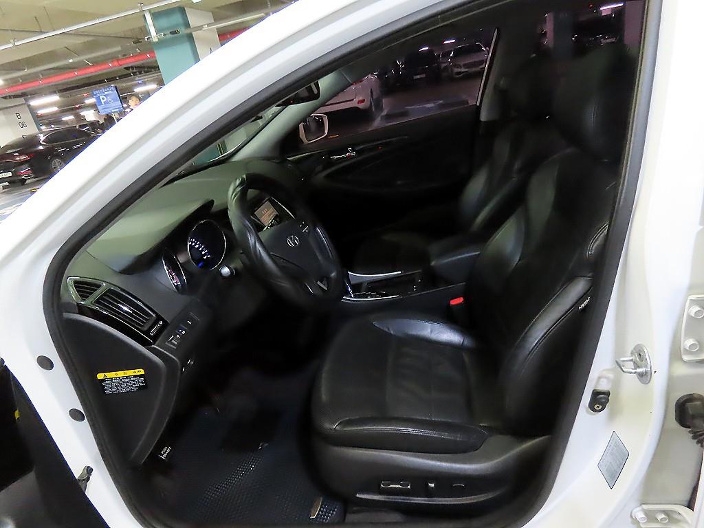 HYUNDAI Sonata - Vista 6