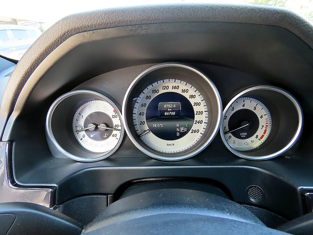 Mercedes Benz E class - Vista 9