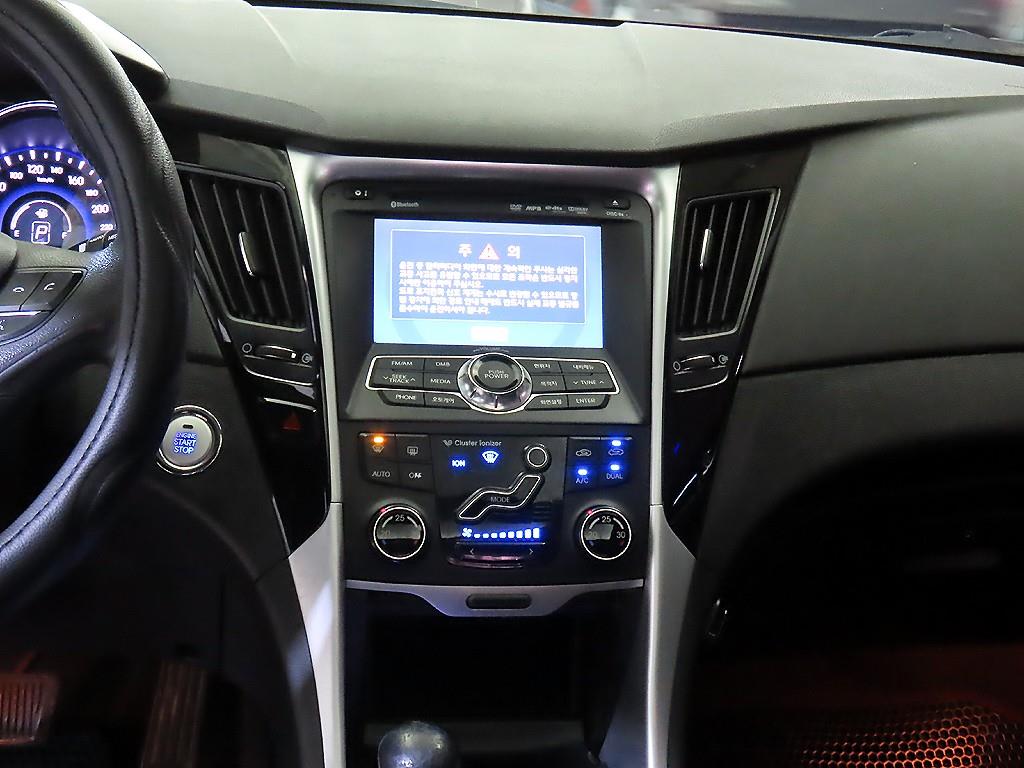 HYUNDAI Sonata - Vista 11