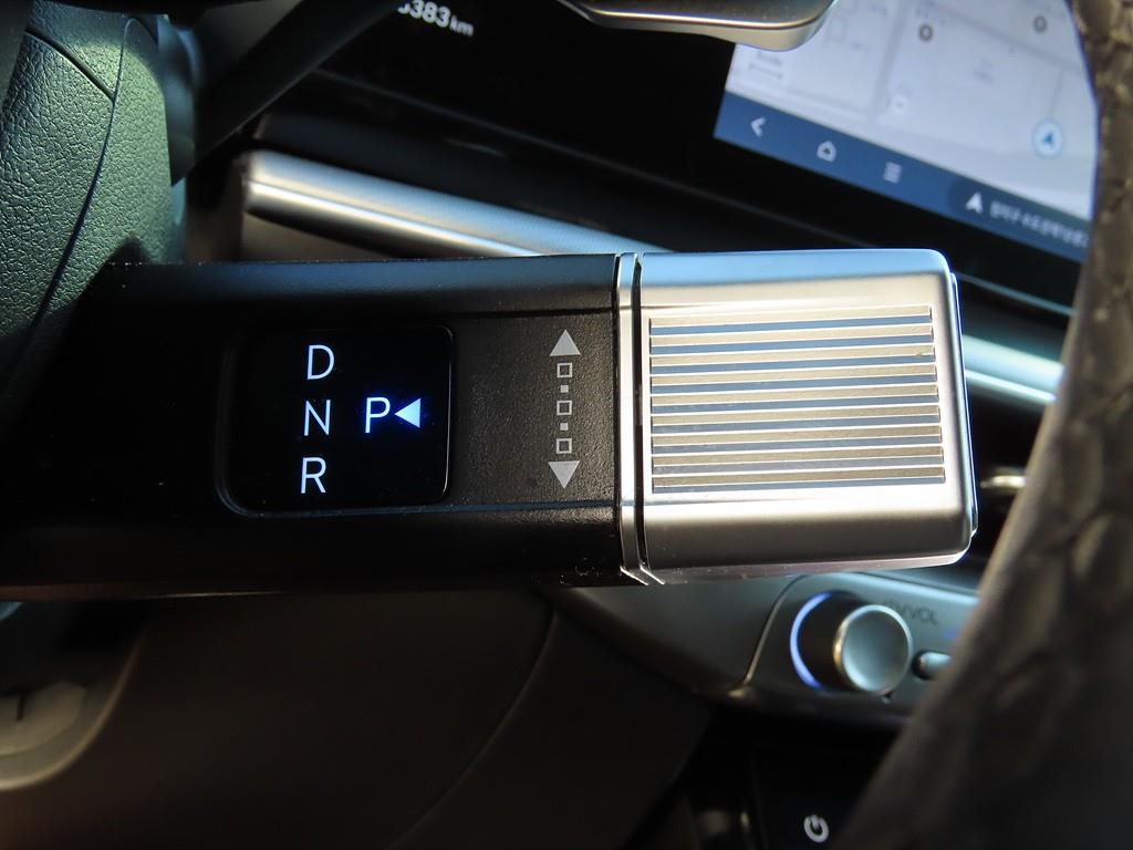 HYUNDAI Grandeur - Vista 12