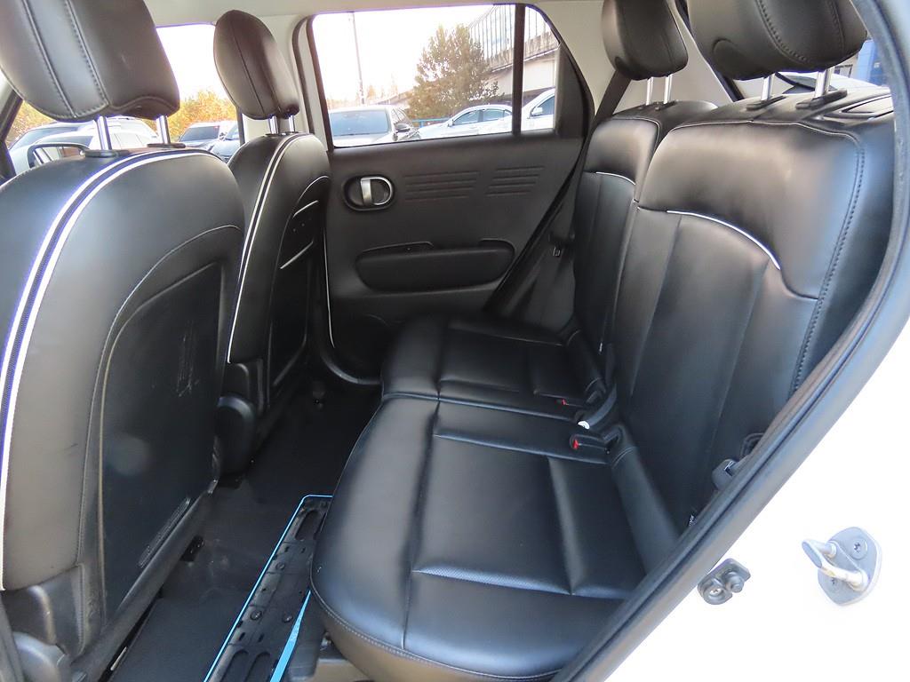 HYUNDAI Casper - Vista 6