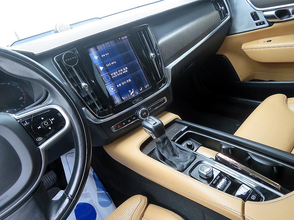 Volvo V90 - Vista 12