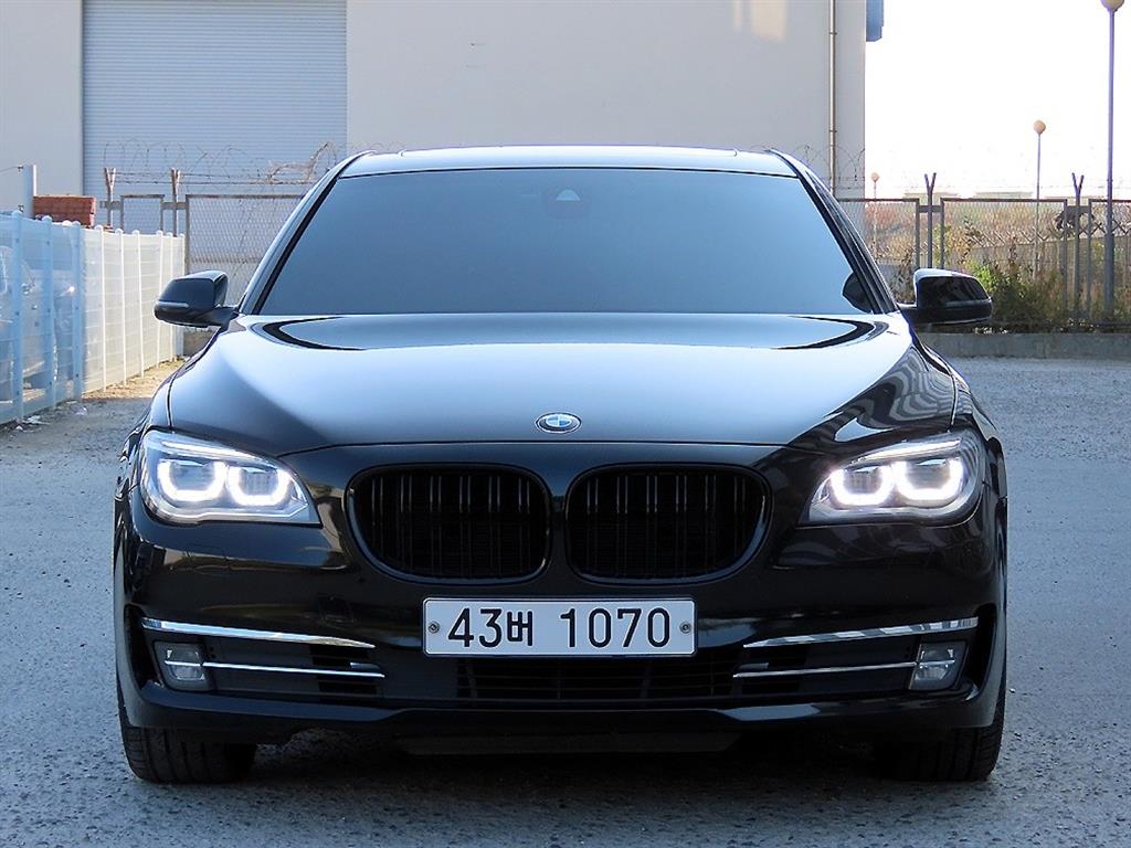 BMW 7 Series 2014 Negro - Importación desde Corea - HF Imports Iquique - Foto 1