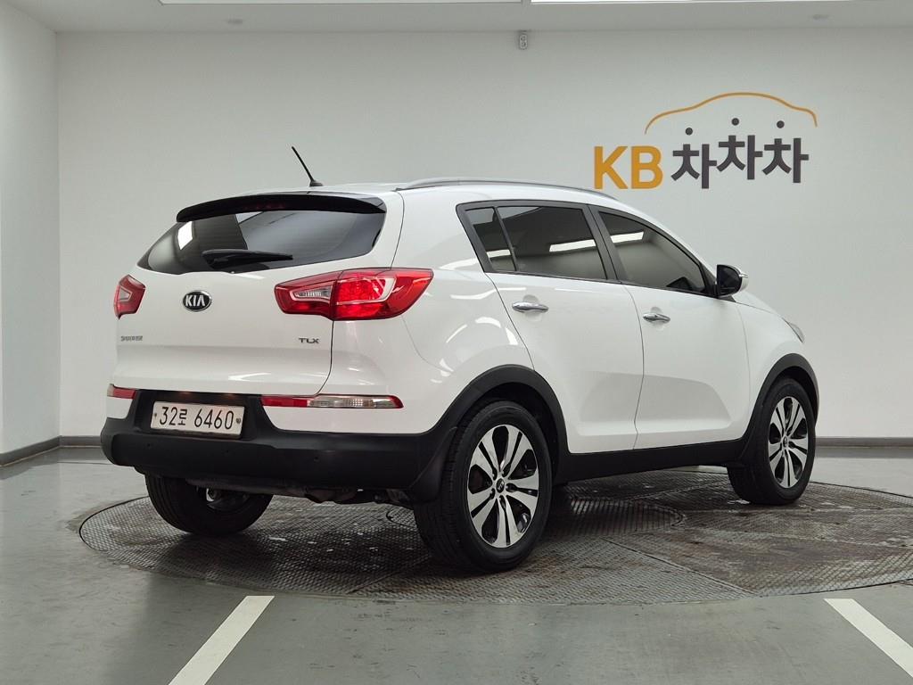 KIA Sportage - Vista 4