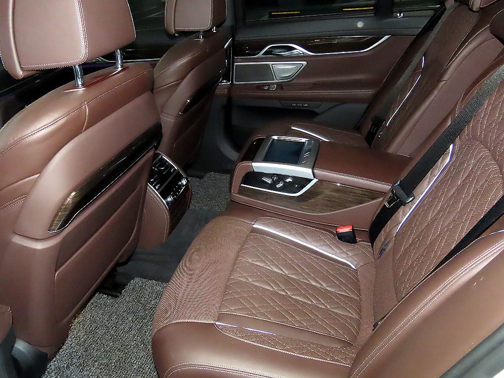 BMW 7 Series - Vista 6