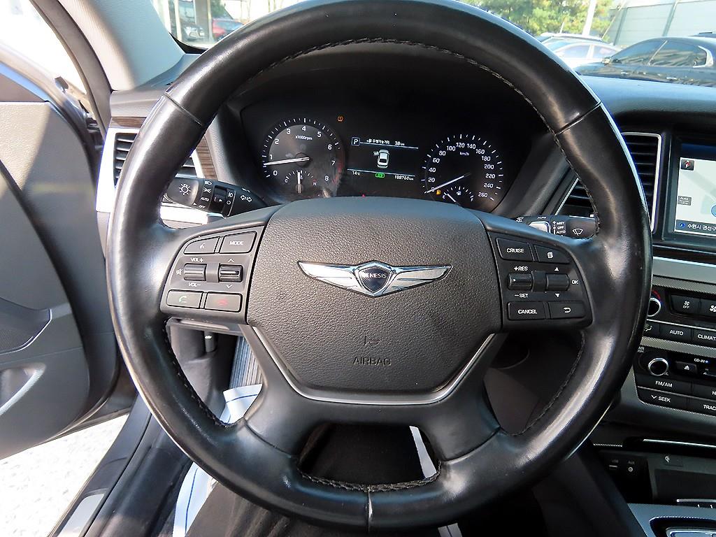 Genesis G80 - Vista 8