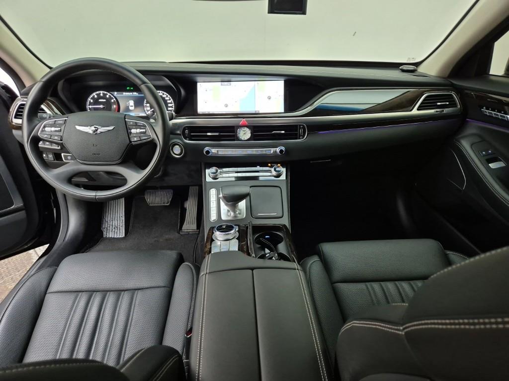 Genesis G90 - Vista 5