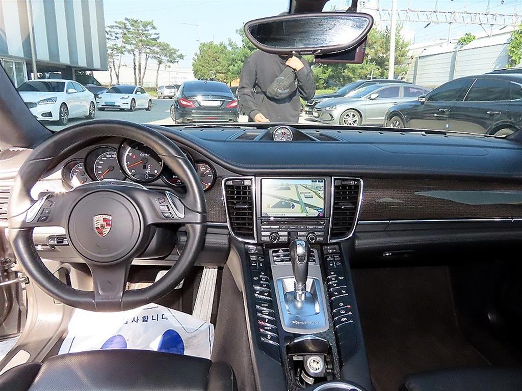 Porsche Panamera - Vista 7