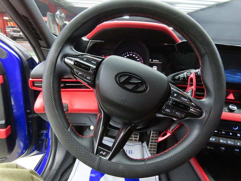 HYUNDAI Avante - Vista 8