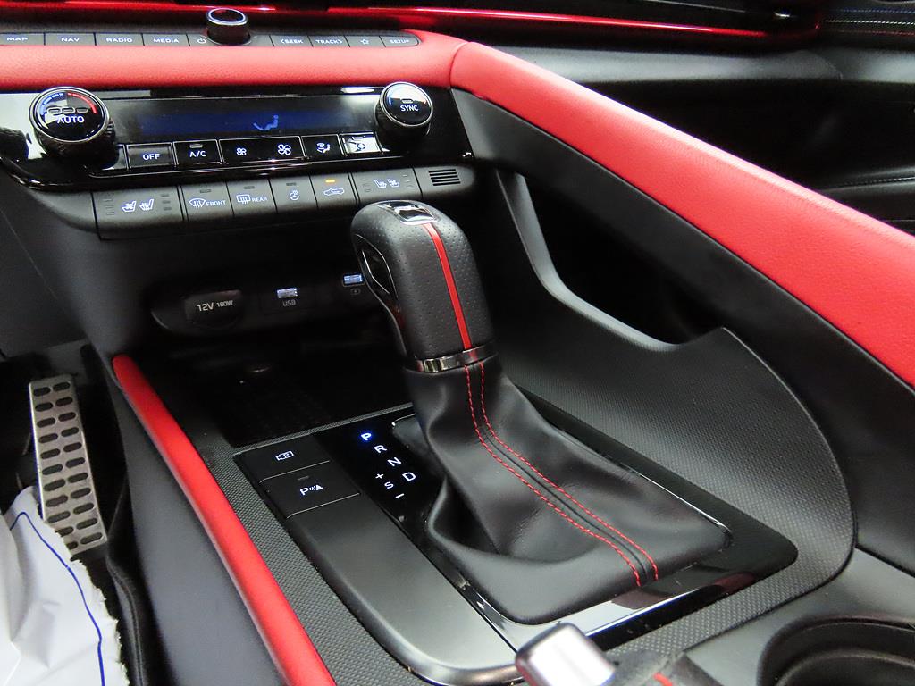 HYUNDAI Avante - Vista 11