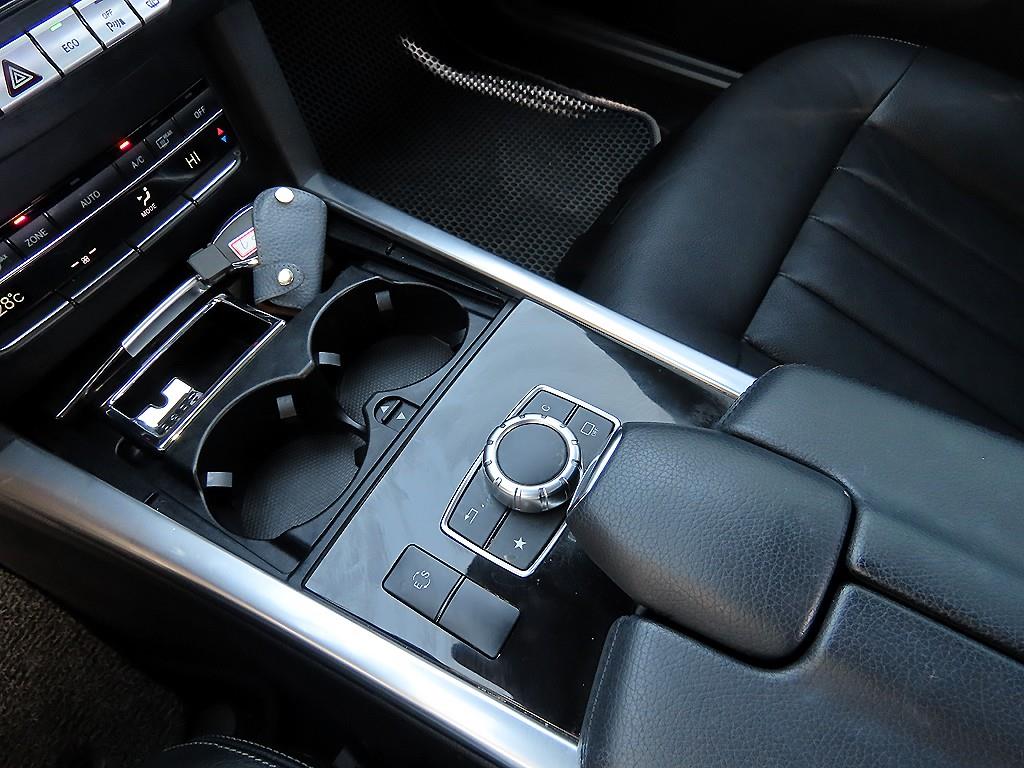 Mercedes Benz E class - Vista 11