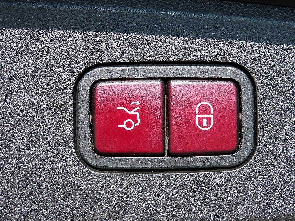 Mercedes Benz E class 2016 Gris - Importación desde Corea - HF Imports Iquique - Foto 16