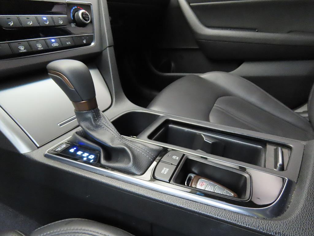 HYUNDAI Sonata - Vista 11