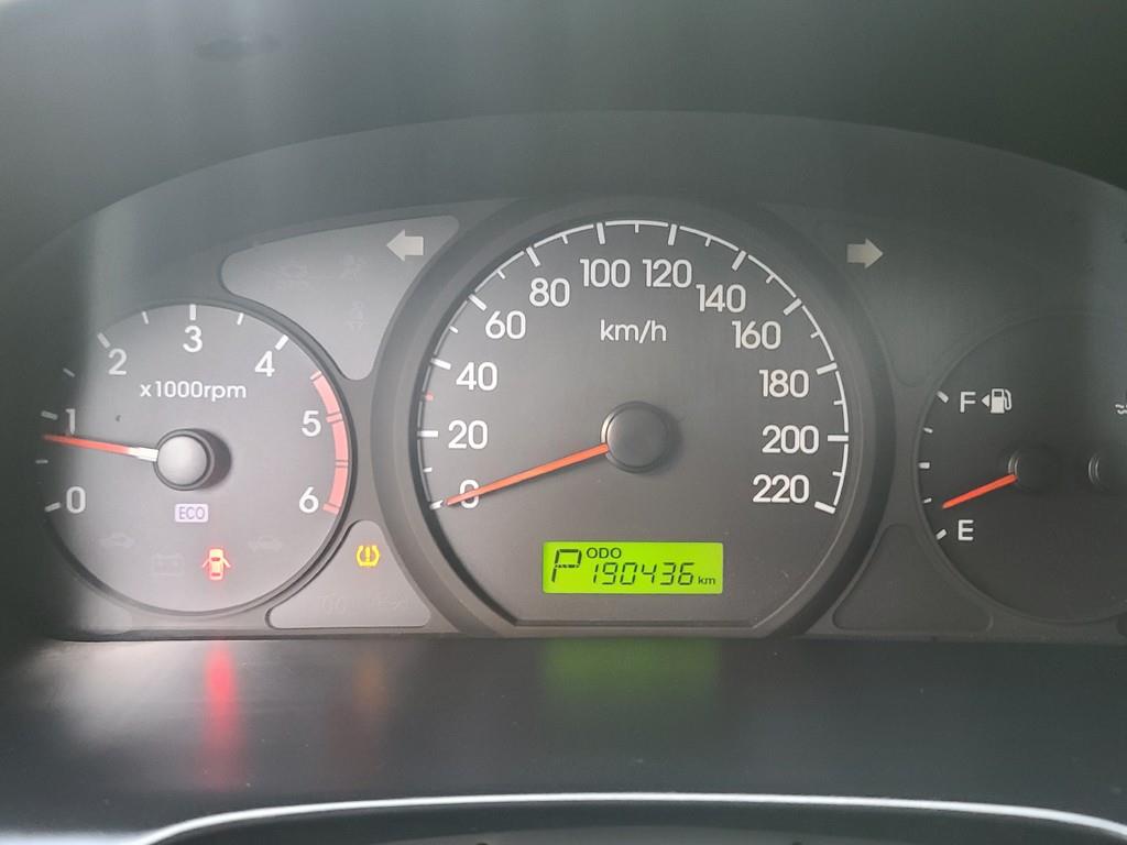 HYUNDAI Starex - Vista 11