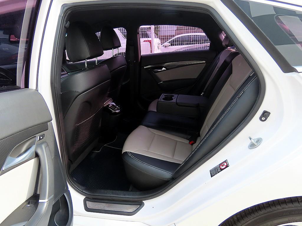 HYUNDAI i40 - Vista 6