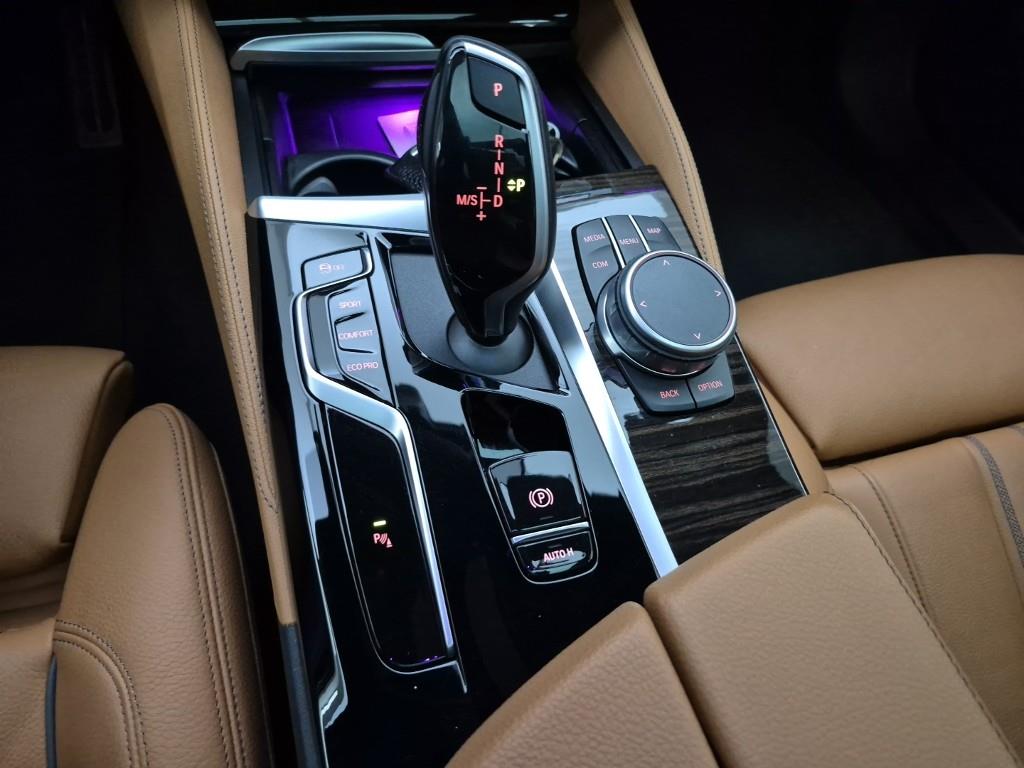 BMW 5 Series - Vista 8