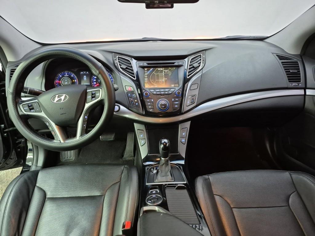 HYUNDAI i40 - Vista 5