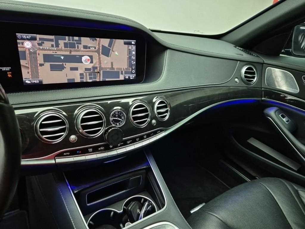Mercedes Benz S Class - Vista 10