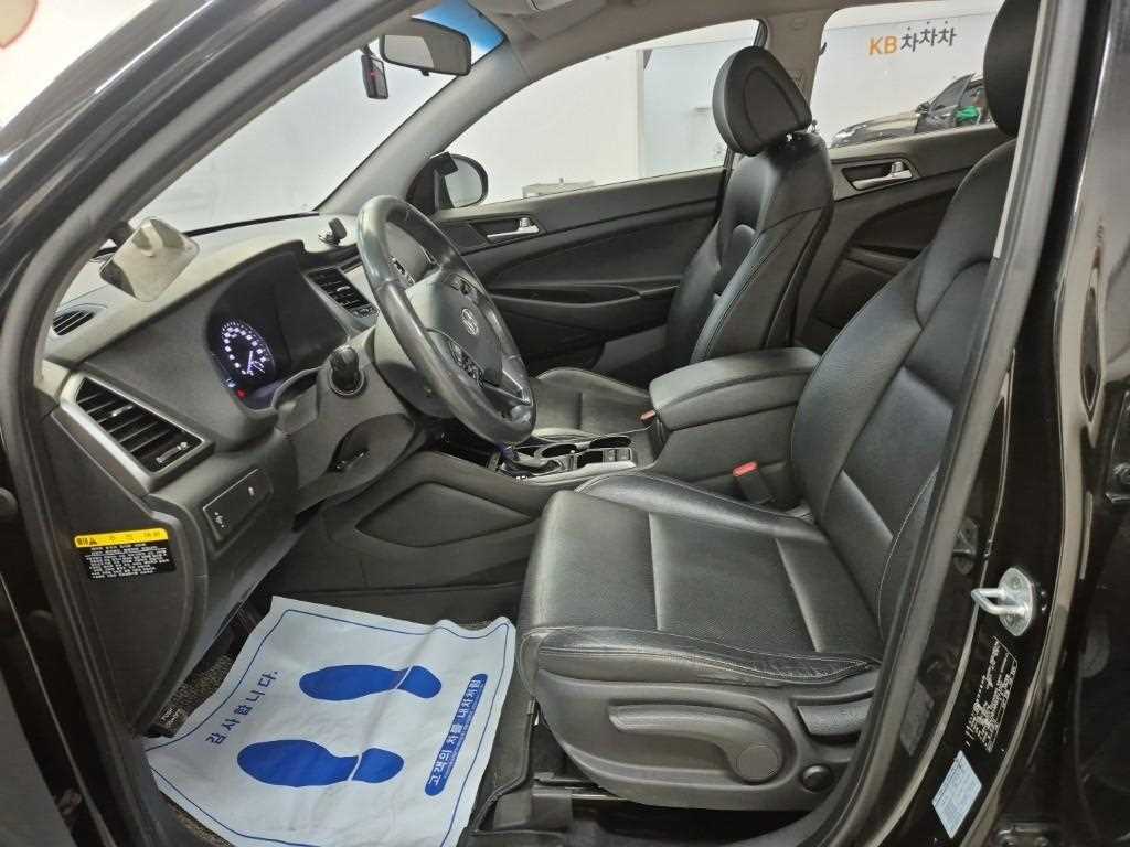 HYUNDAI Tucson - Vista 11