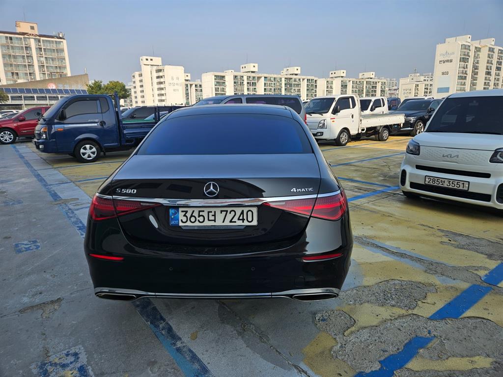 Mercedes Benz S Class - Vista 4