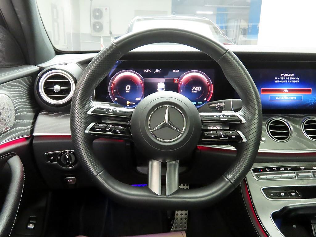 Mercedes Benz E class - Vista 6