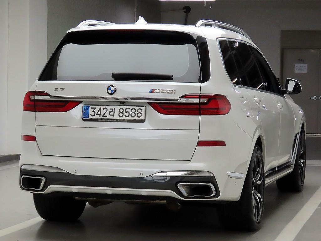 BMW X7 - Vista 4