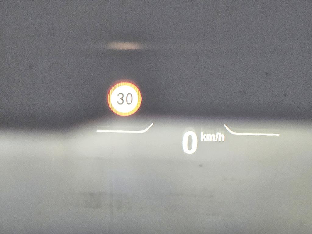 BMW 1 series 2024 Negro - Importación desde Corea - HF Imports Iquique - Foto 13