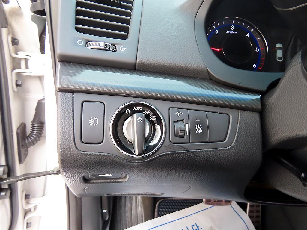 HYUNDAI i40 - Vista 12